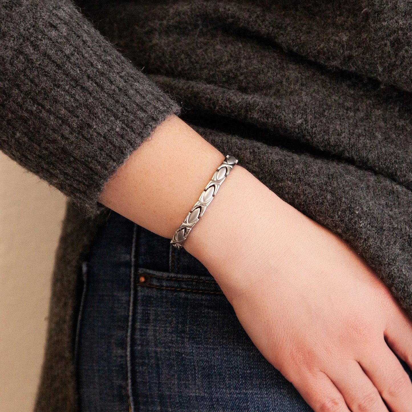 XO Silver - Negative Ion Bracelet, Stainless Steel