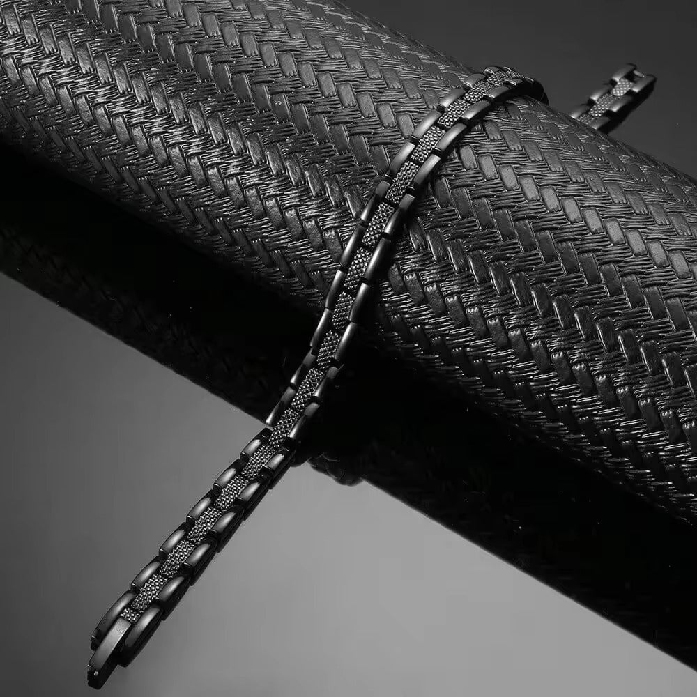 Alur Black