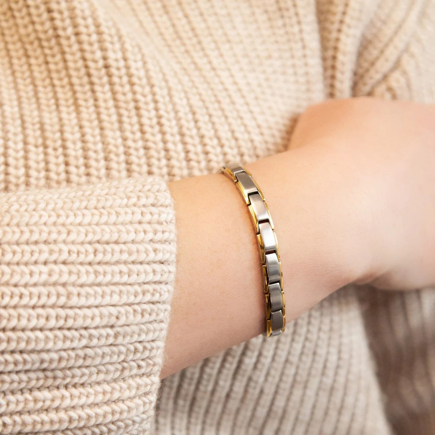 In Line Silver & Gold